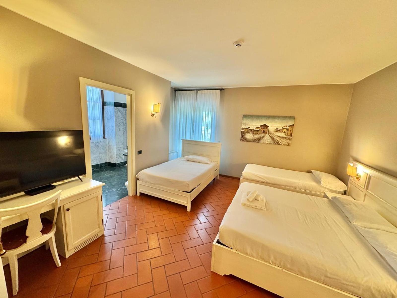 Hotel Il Gelso Pontevico Exterior photo